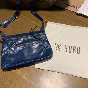 Hobo Cassie Crossbody